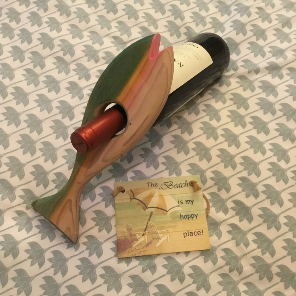 WOOD Fish WINE Bottle holder with Beach sign